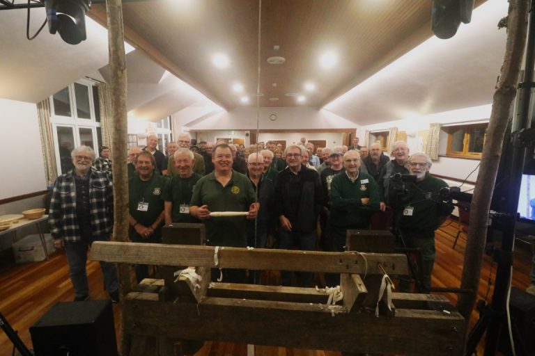 November’s Monthly Meeting – Demonstration by Mike Taylor