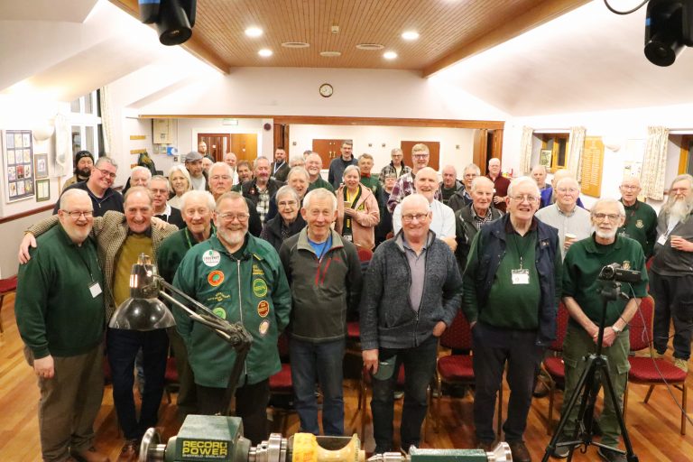 Monthly Meeting – Demonstration by Keith Fenton